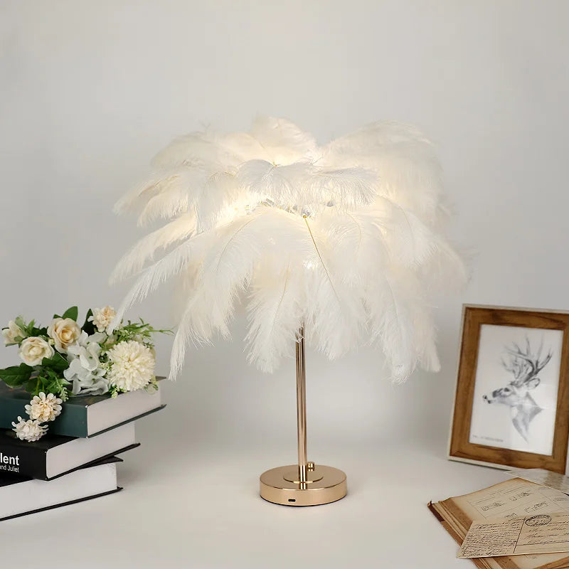 Lampe sur pied en plume d'Autruche